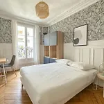3-bedroom 15 In The Heart Of Trendy Cafes * Παρίσι