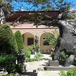 Διαμέρισμα 3-bedroom 15 In The Heart Of Trendy Cafes Παρίσι
