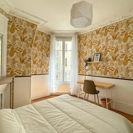 Διαμέρισμα 3-bedroom 15 In The Heart Of Trendy Cafes Παρίσι