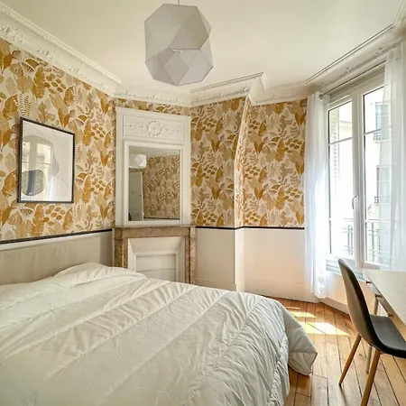 3-bedroom 15 In The Heart Of Trendy Cafes Διαμέρισμα