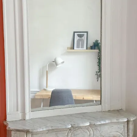 3-bedroom 15 In The Heart Of Trendy Cafes Διαμέρισμα *