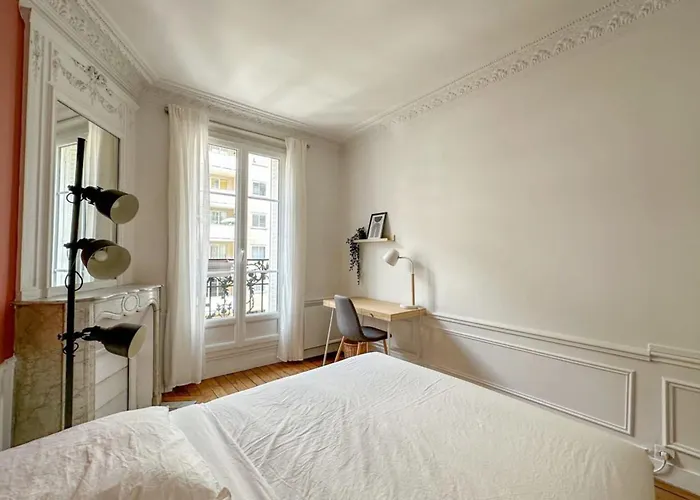 3-bedroom 15 In The Heart Of Trendy Cafes Διαμέρισμα Παρίσι