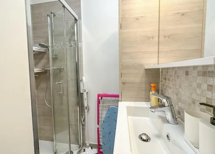 Διαμέρισμα 3-bedroom 15 In The Heart Of Trendy Cafes Παρίσι