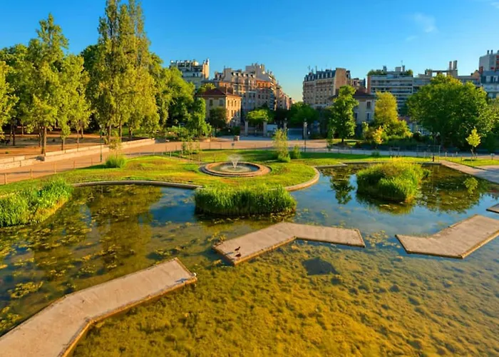 3-bedroom 15 In The Heart Of Trendy Cafes Διαμέρισμα